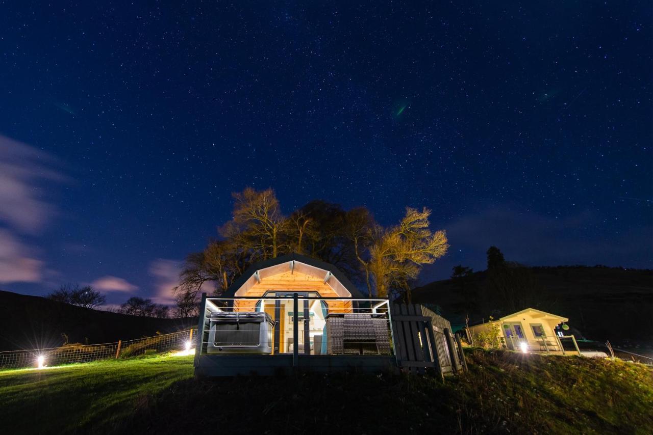 Bonnie Barns - Adults Only Luxury Lodges With Hot Tubs Лус Екстериор снимка